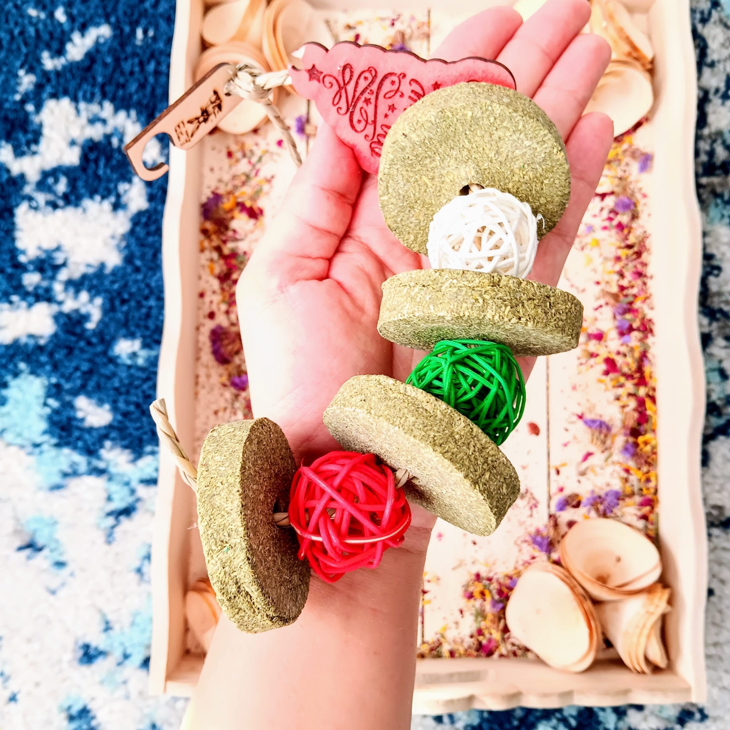 Hanging Christmas Timothy Hay and Rattan Rabbit Treats