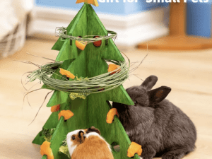 Christmas Tree for Rabbit, Chinchilla, Guinea Pig and Small Rodent