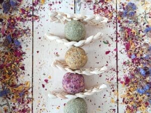 Timothy Hay Grass Balls Calendula, Rose and Corn Leaves Hanging Cage Treat for Rabbit, Chinchilla, Hamster, Guinea Pig and Small Animals.