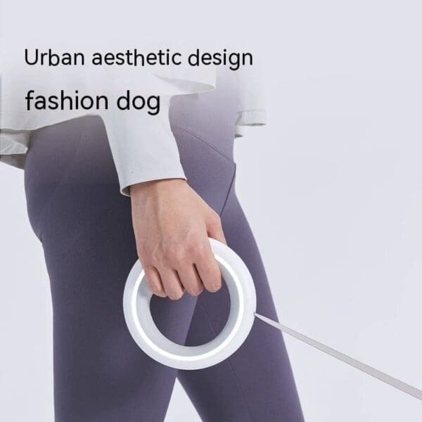 Automatic Retractable Dog Leash with Comfortable Hand Grip - Image 9